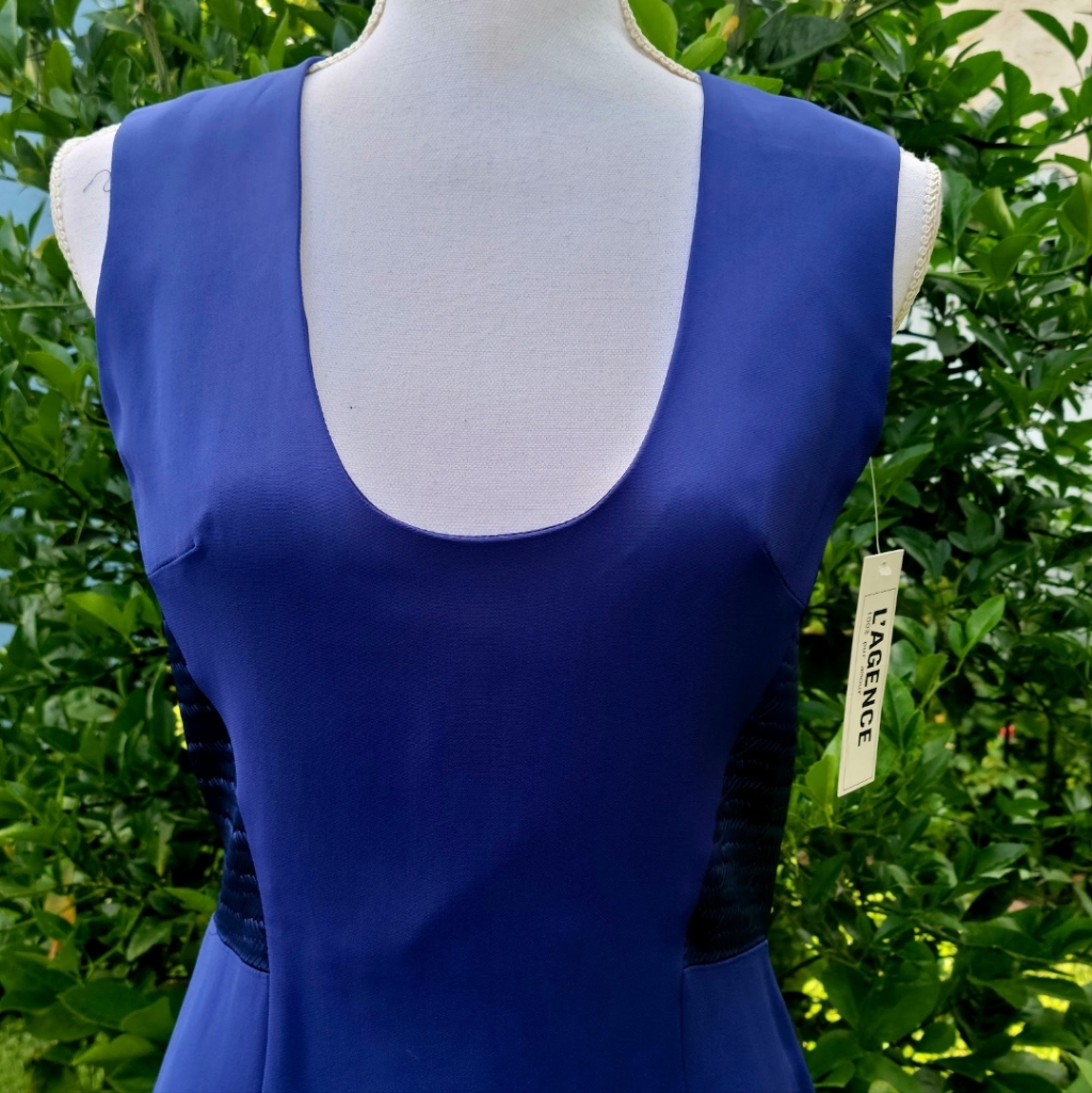 Gorgeous Brand New With Tag Dress Size 8 Original Price Was 494 See Pictures